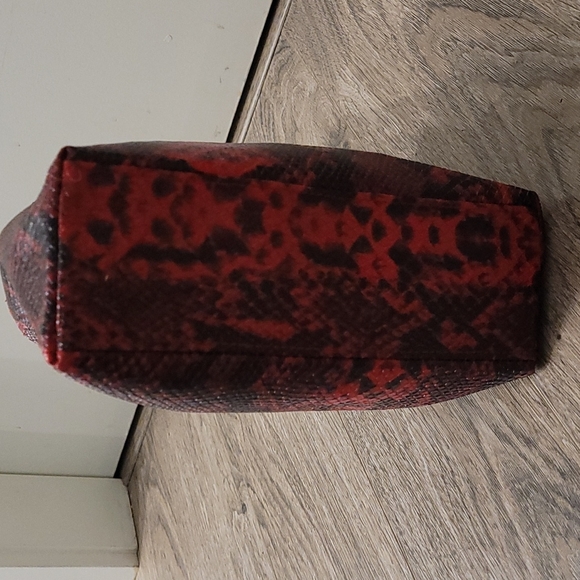 Jeanne Lottie Red Snake Print Purse - Picture 6 of 10
